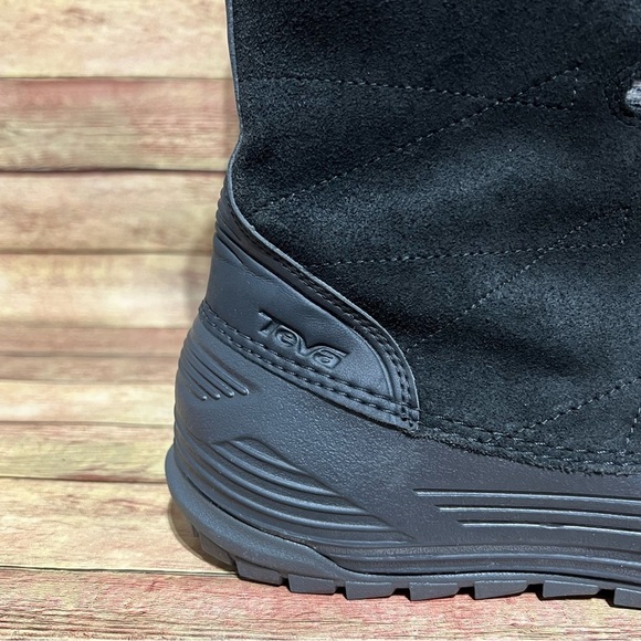 Teva Highline Wateeproof Mid Boots